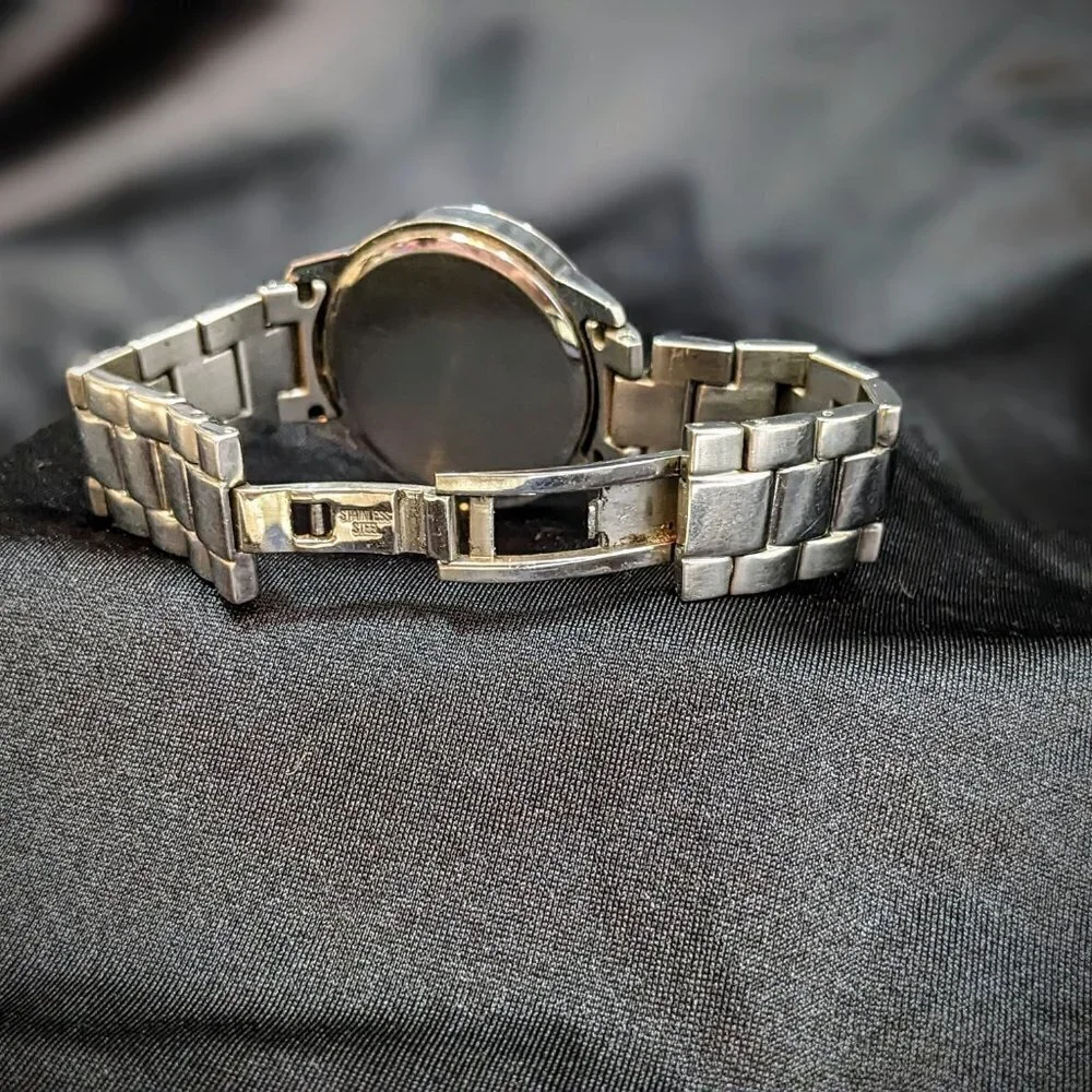 Swarovski Crystal with Mother of Pearl Ladies Stainless Steel Watch 98L223